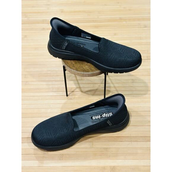 Skechers Slip-ins On the GO Flex Clover Size 7.5 Black NEW Comfort Hands Free - Picture 3 of 12